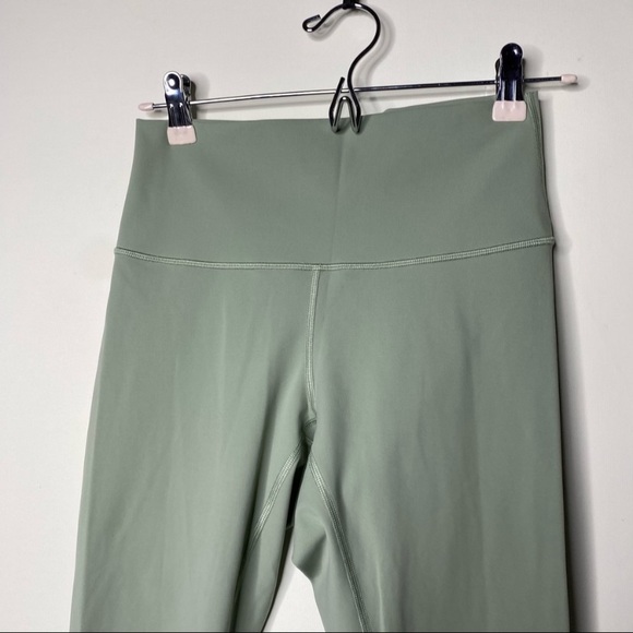 Lululemon Wunder Under Crop High Rise Full on 21” - Picture 3 of 6